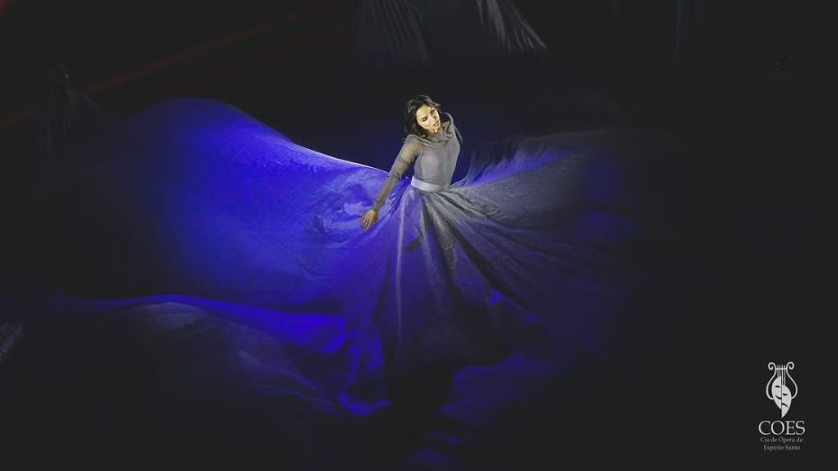 Isabela Luchi, em ópera A Procura da Flor, de André Mehmari
