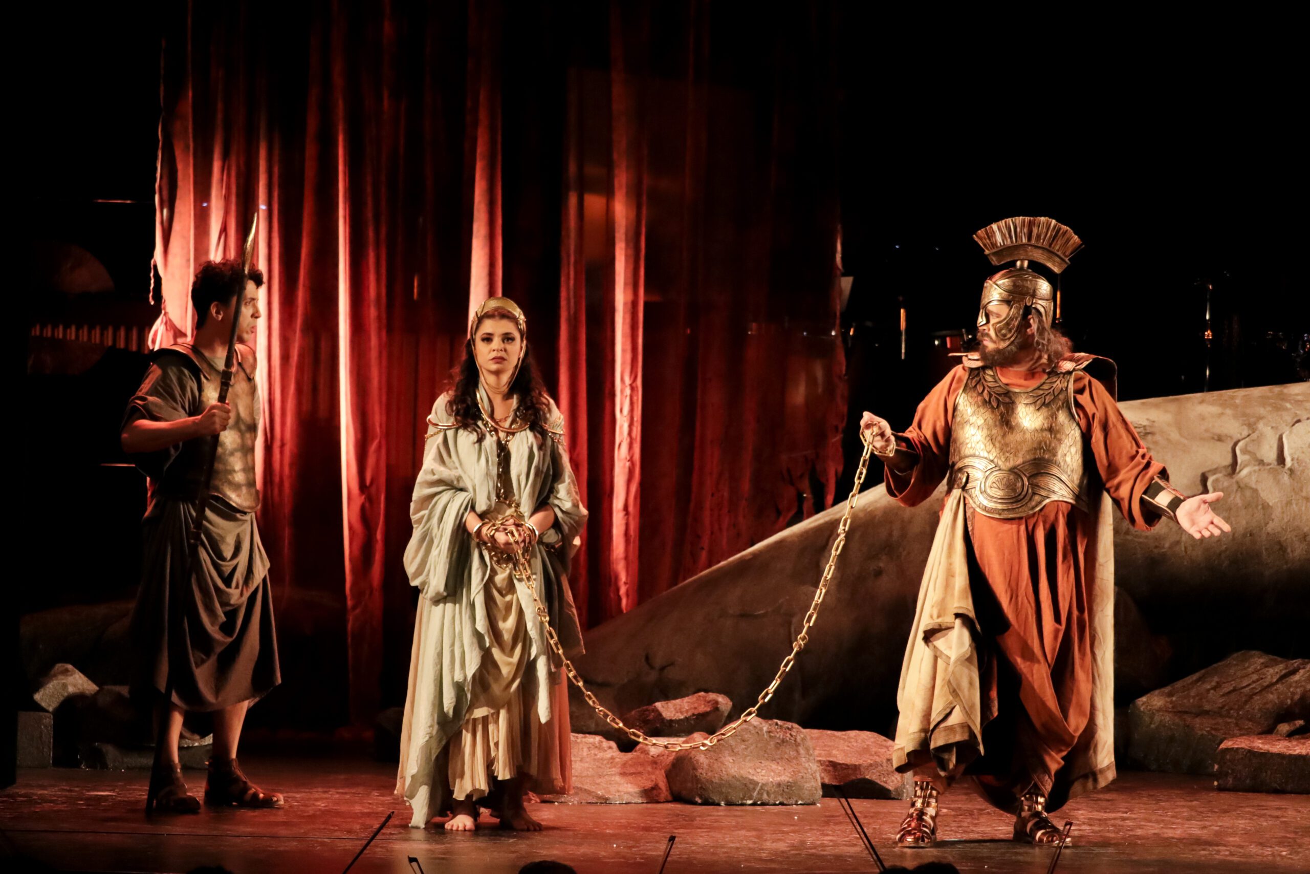 Ópera Clitemnestra, com Daniel Umbelino, Débora Faustino e Felipe Oliveira