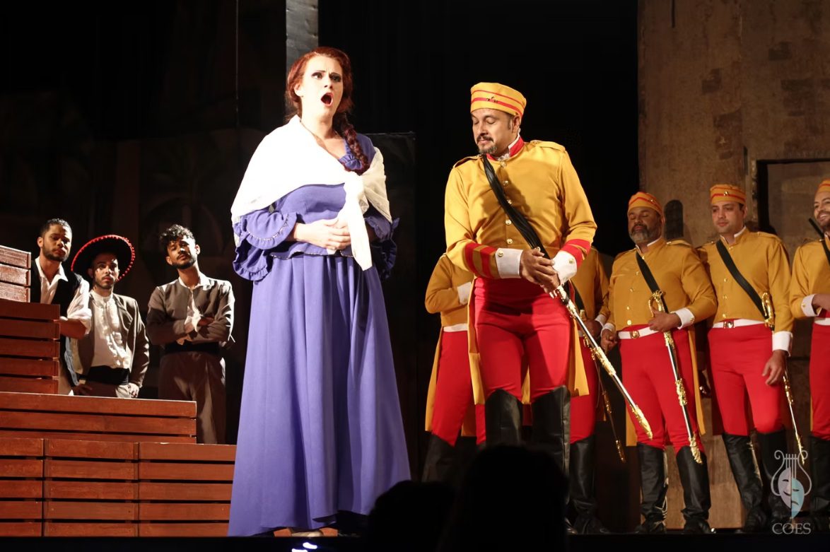 Ópera Carmen, com Gabriella Pace e Flávio Lauria
